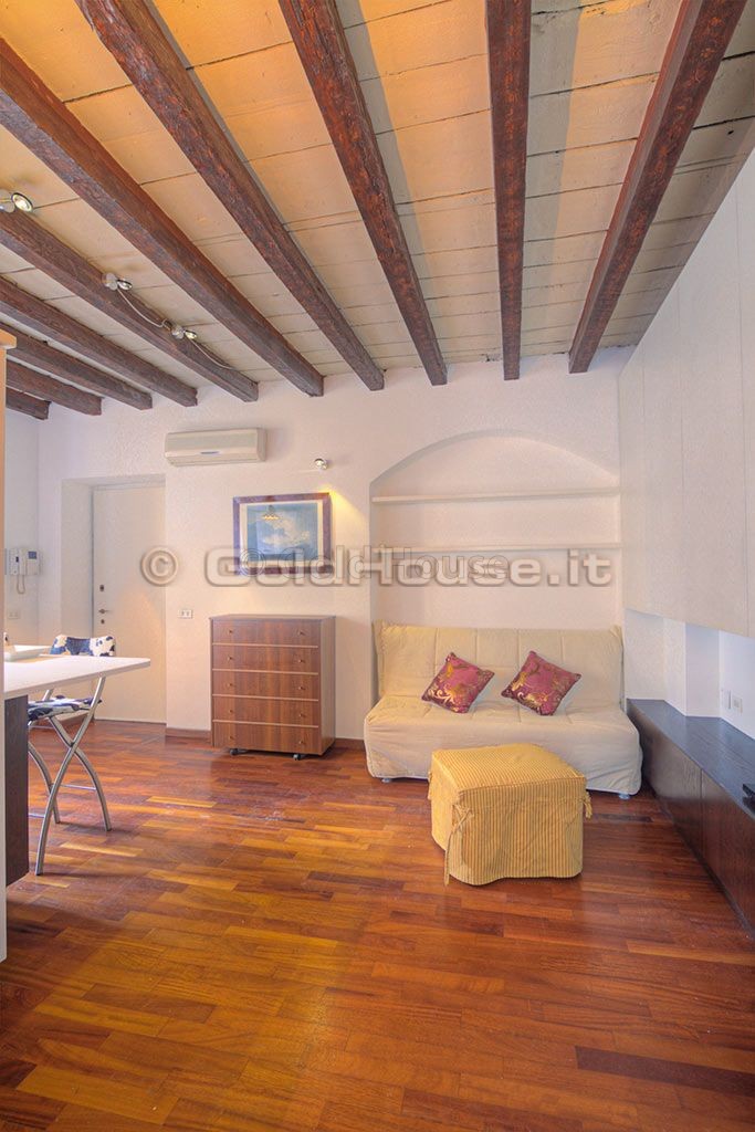 Grazioso appartamento con travi a vista all'Arco della Pace - Foto 4
