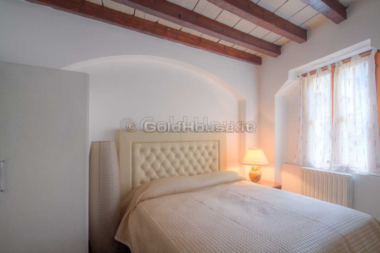 Grazioso appartamento con travi a vista all'Arco della Pace - Foto 10